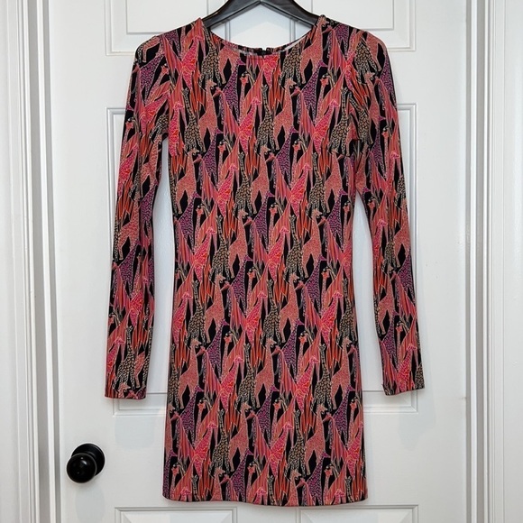 JB by Julie Brown Giraffe Long Sleeve Shift Dress Size Small Pink Black - Picture 1 of 12
